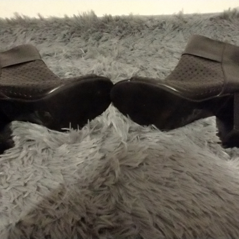 Leila Stone Boots